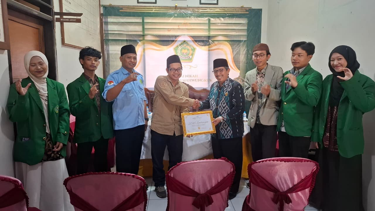 Penutupan PPL AFI 2026, Mahasiswa UIN Siber Syekh Nurjati Cirebon Sampaikan Terima Kasih kepada KUA Kecamatan Lemahwungkuk